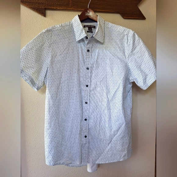 Michael Kors Mens Classic Fit Geometric Print Short Sleeve Button Shirt Size L - Picture 1 of 7